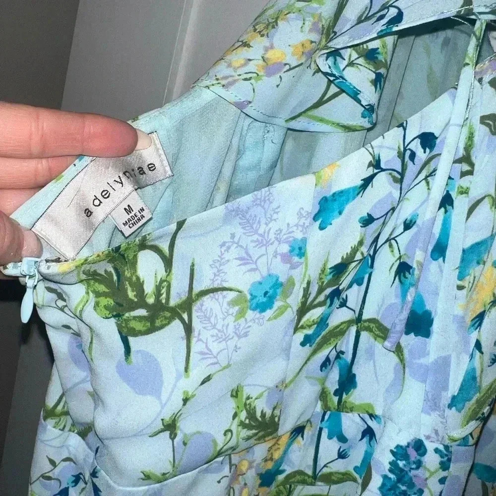 Adelyn Rae Floral Dress - Picture 4 of 6
